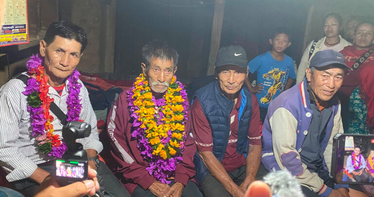दग्नामका यामबहादुरको ५८ वर्षपछि पारिवारिक पुनर्मिलन